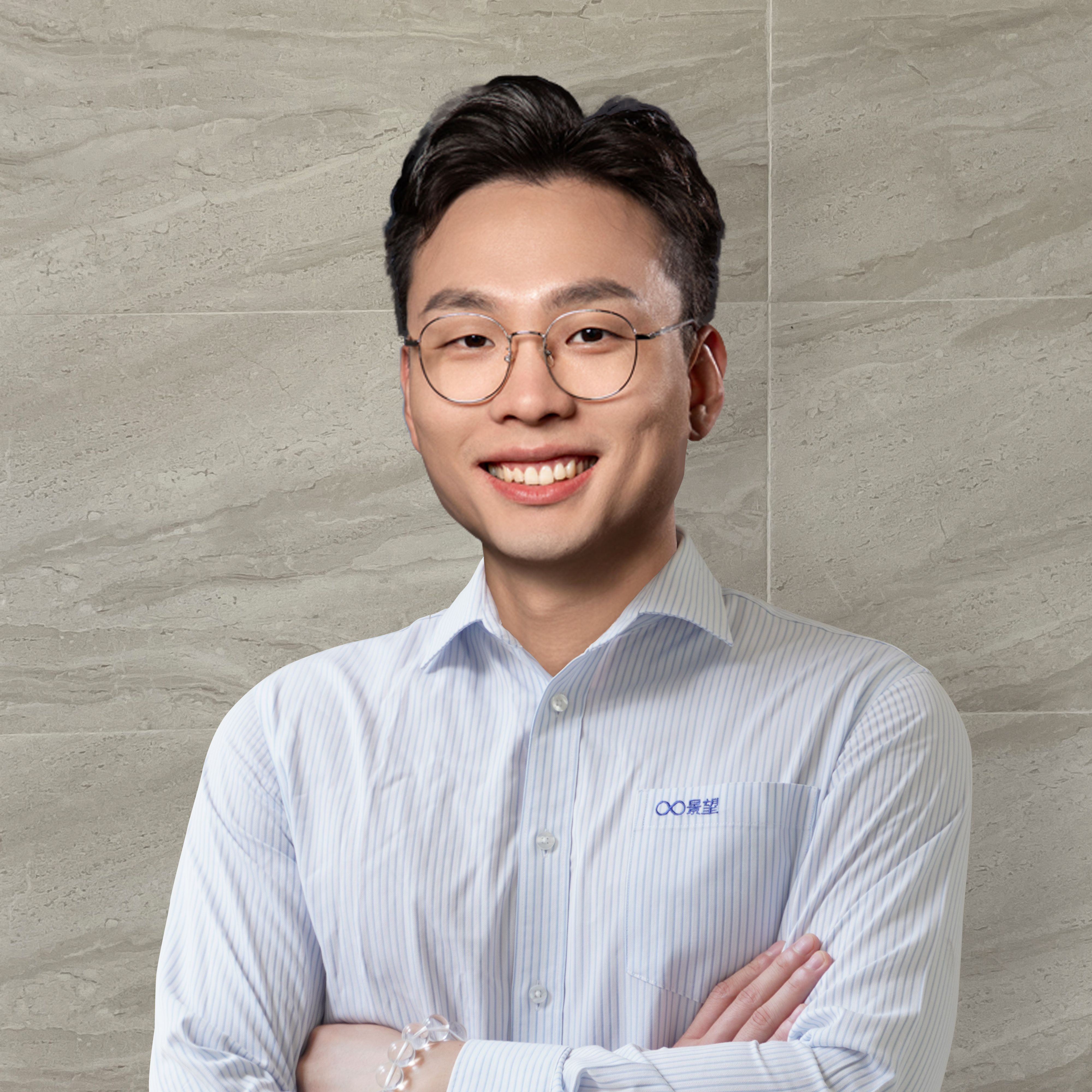 Kai Liu, Đại diện bán hàng của Baosiwei, cung cấp dịch vụ tư vấn thiết bị in kỹ thuật số chuyên nghiệp