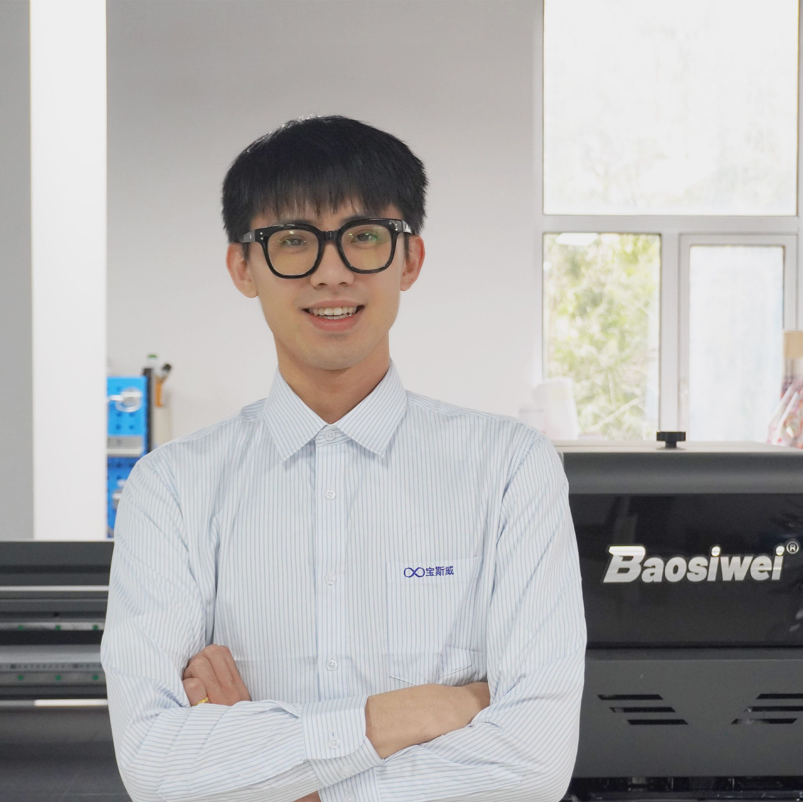 Rebecca, Sales Representative of Baosiwei, providing professional digital printing equipment consultation