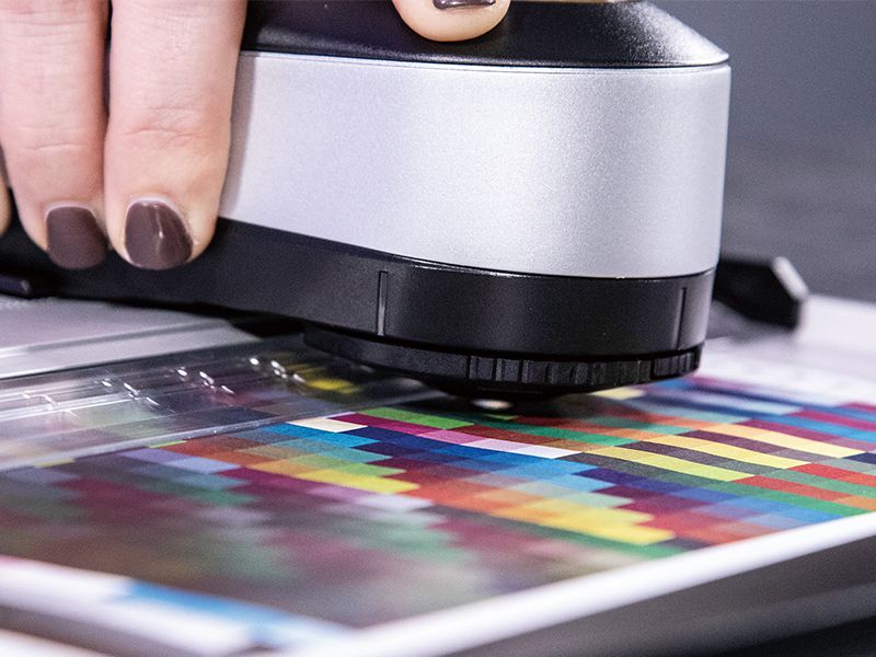 Advanced color management solutions using i1BASIC PRO 3 colorimeter for precision color calibration and accurate color reproduction in digital printing