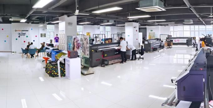 Baosiwei product manufacturing workshop, showcasing efficient production processes and advanced manufacturing technology.