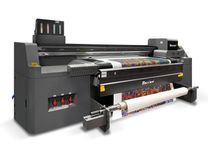 Baosiwei Large Format Eco-Solvent Printer – 45-Degree Angle, Designed for Roll-to-Roll & Rigid Media Printing