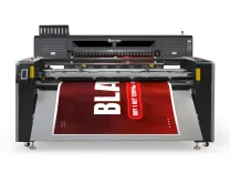 Máy in áp phích giấy Blueback 1,9m của Baosiwei nhìn từ phía trước, thể hiện cấu trúc in áp phích công nghiệp khổ lớn, tốc độ cao.