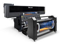 Angled view of the Baosiwei 1.9m digital printer for carton box printing