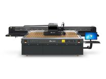 Baosiwei 新一代视觉定位 UV 平板打印机，工业级 2.5m × 1.3m UV 打印机，搭载 Ricoh G6/G5 喷头，实现高精度大幅面打印